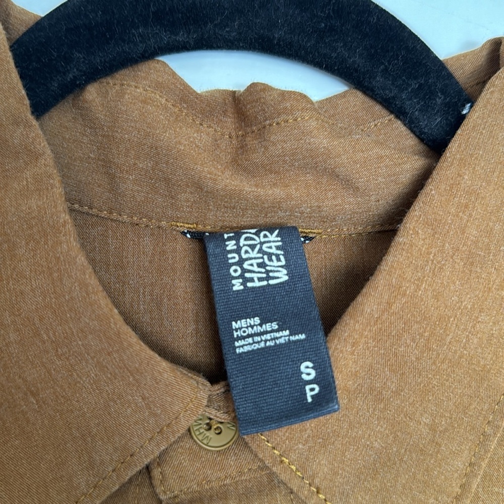 Mountain Hardware Long Sleeve Shirt - Picture 2 of 6